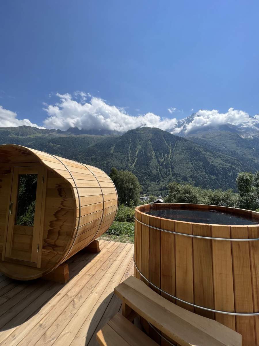 Sauna et storwatt extérieur hôtel Auberge du Bois Prin à Chamonix